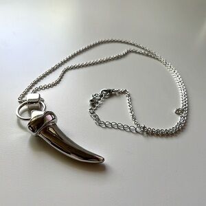 Silver Tone Horn/Tooth Pendant Adjustable Length Necklace - NWOT